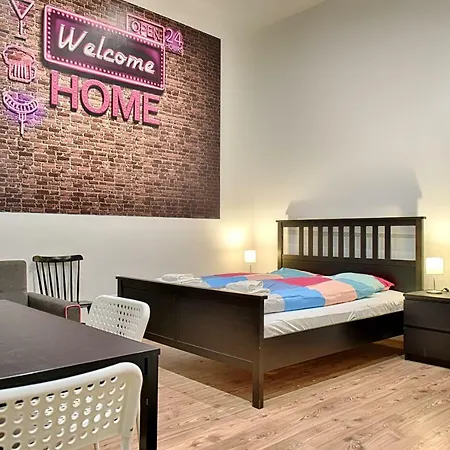 Apartment Welcome - A Studio Apt In District 7